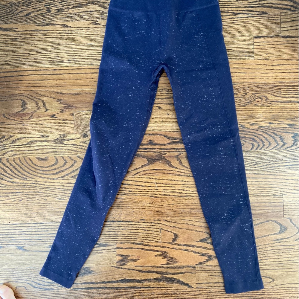 2 pairs of lululemon seamless leggings